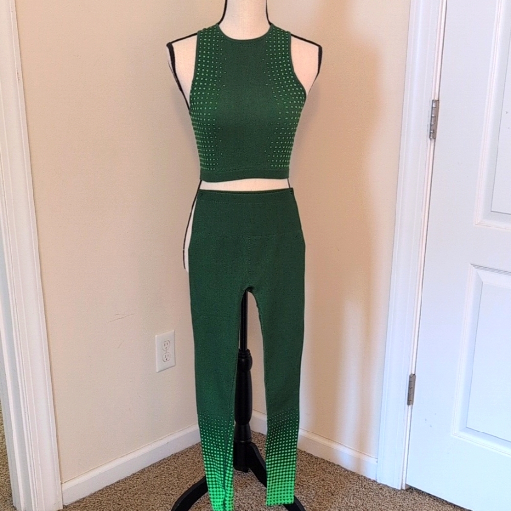 Fabletics Green Women's workout set